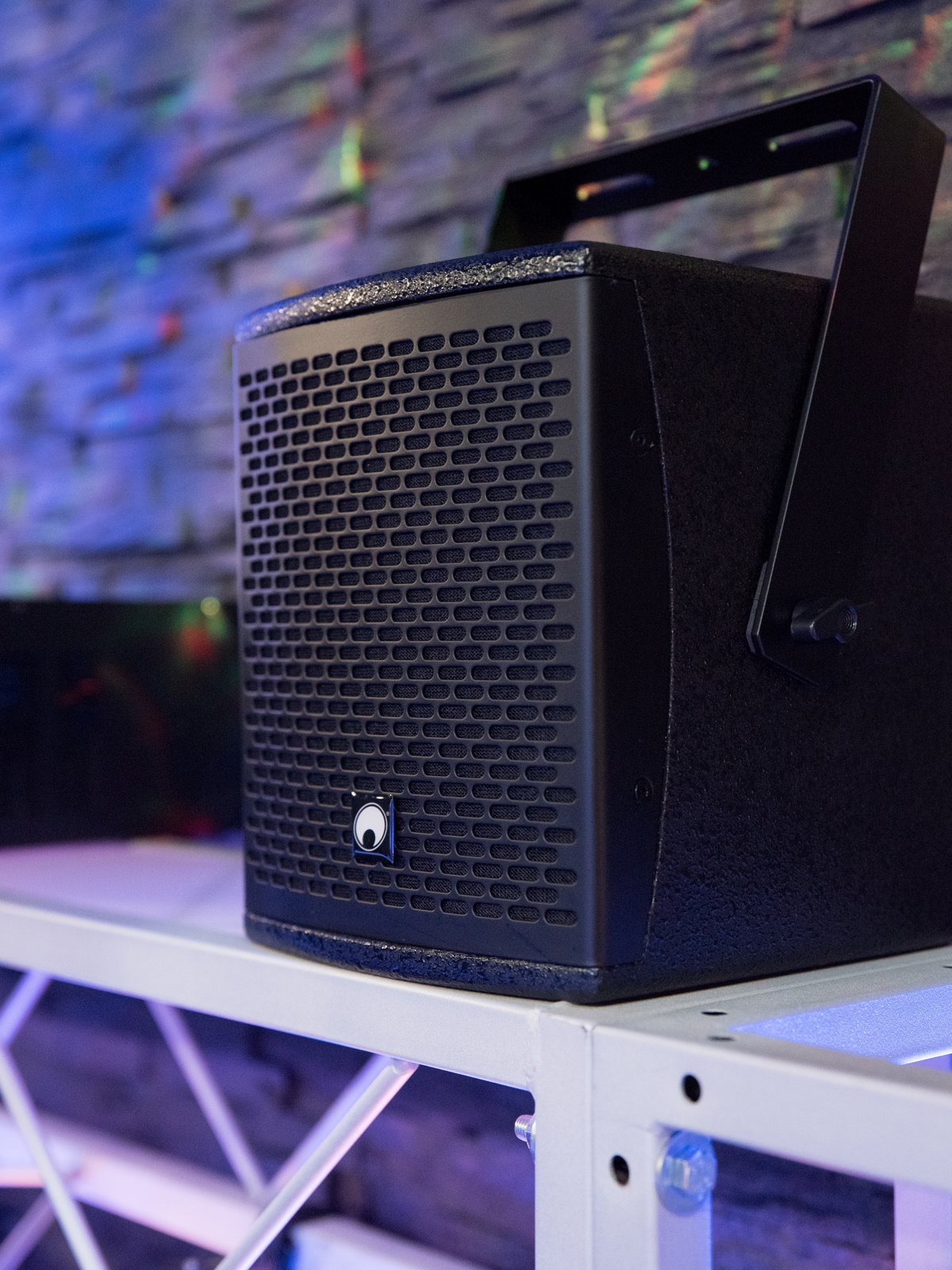 Satellitenlautsprecher_2wege_250W_B08_88-500-07125