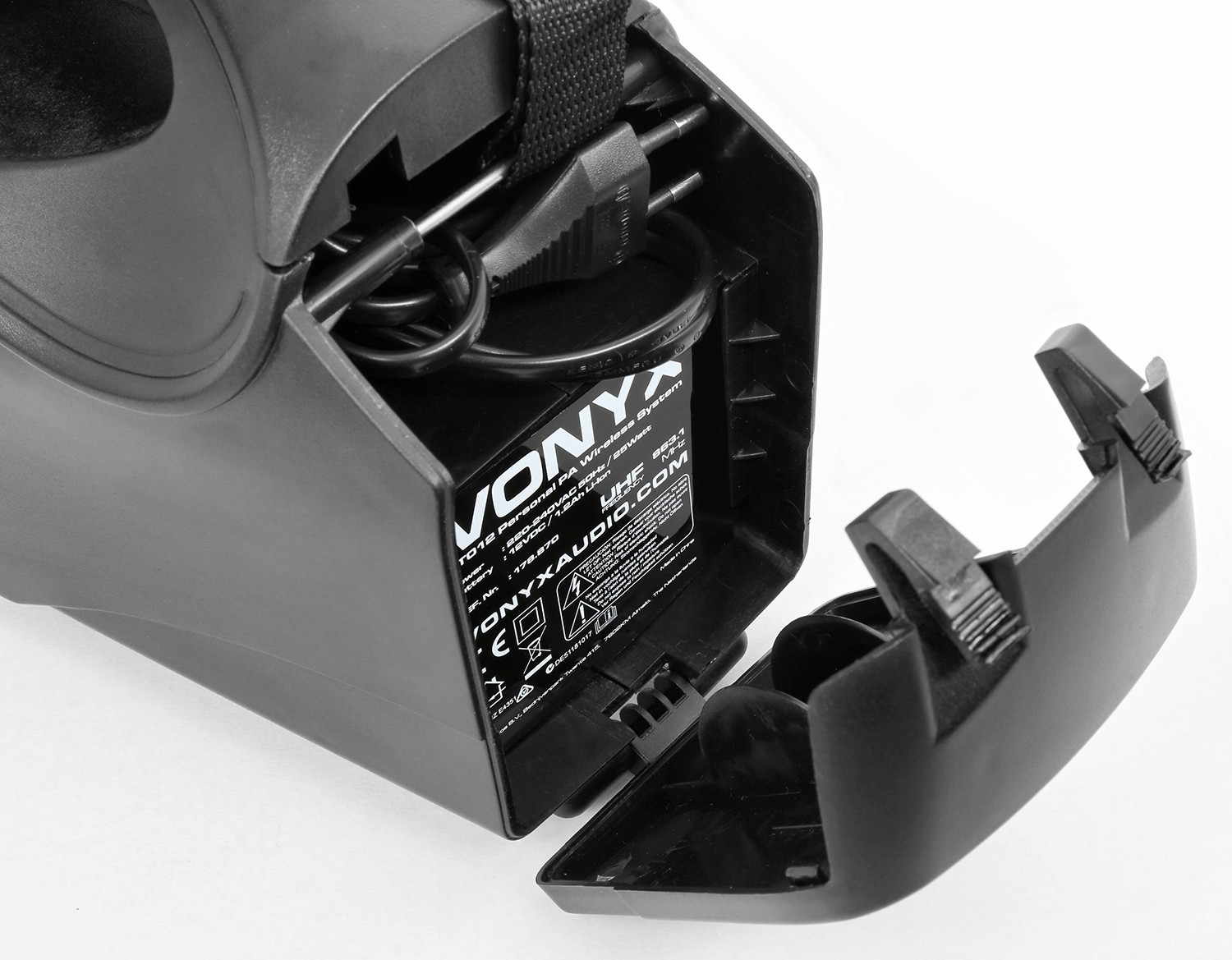 84-755-00978_Durchsageanlage_mit_Funkmikro_B03